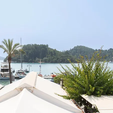 Manolias Center * Nydri (Lefkada)